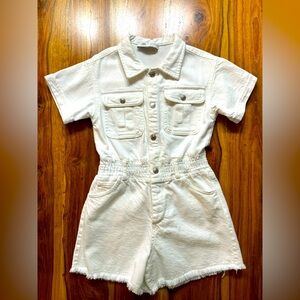 ZARA DENIM ONE-PIECE. White 7 years.